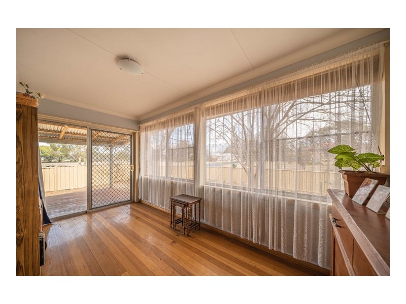 26 McBean Avenue, Armidale NSW 2350