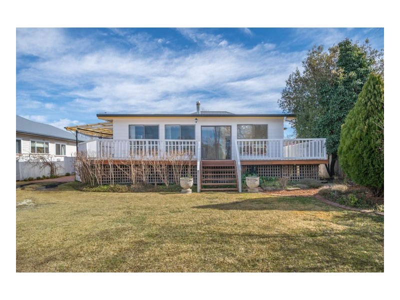 89 Taylor Street, Armidale NSW 2350