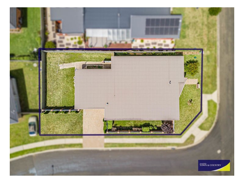 75 Box Hill Drive, Armidale NSW 2350