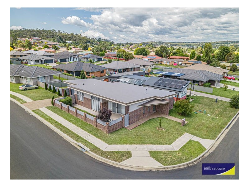 75 Box Hill Drive, Armidale NSW 2350