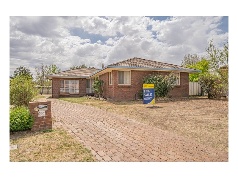 24 Ishbell Drive, Armidale NSW 2350