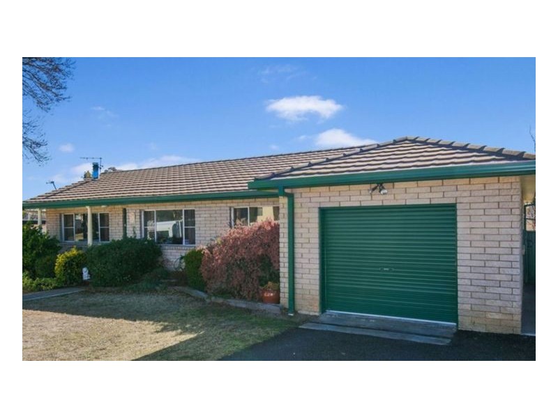 7A James Avenue, Armidale NSW 2350