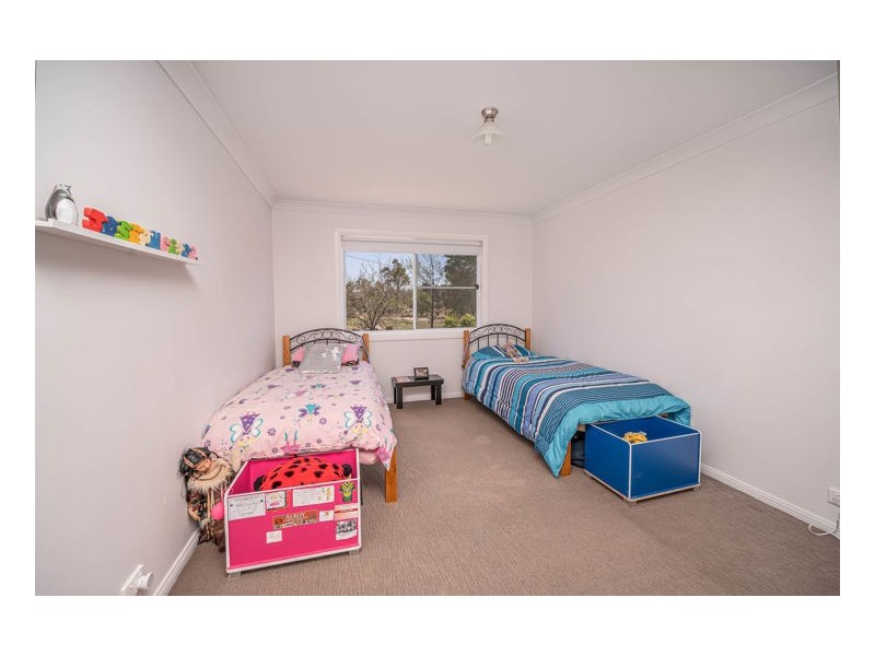 11 Newholme Road, Armidale NSW 2350