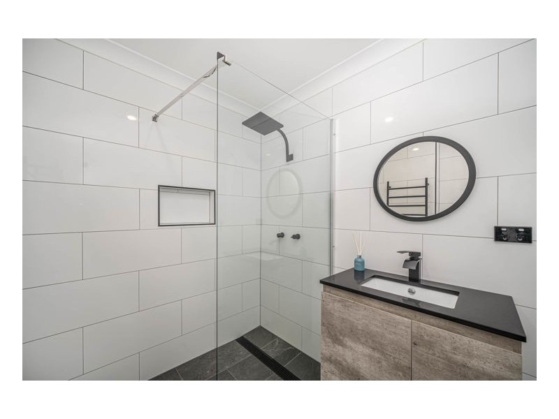 11 Newholme Road, Armidale NSW 2350