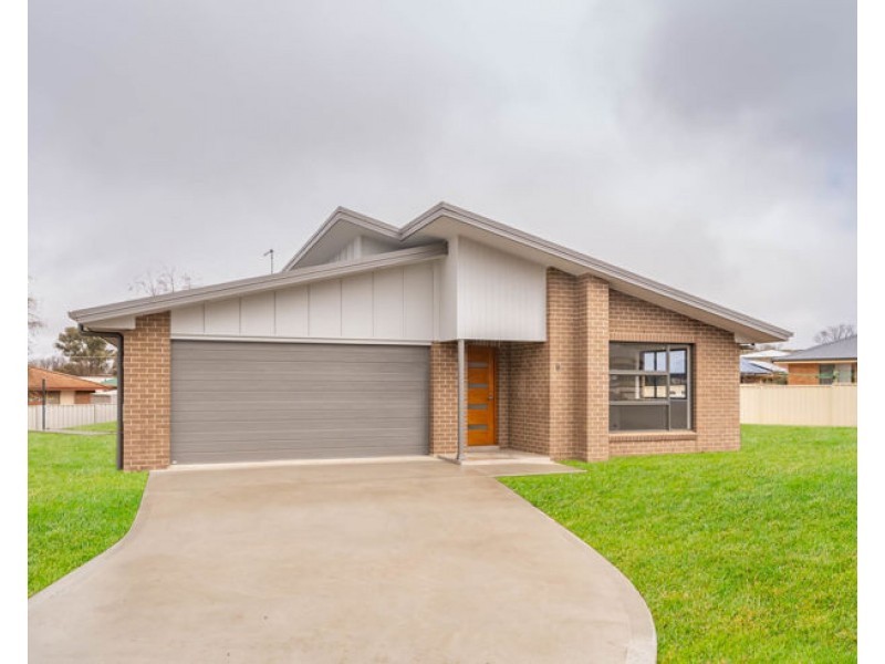 6 Albion Close, Armidale NSW 2350