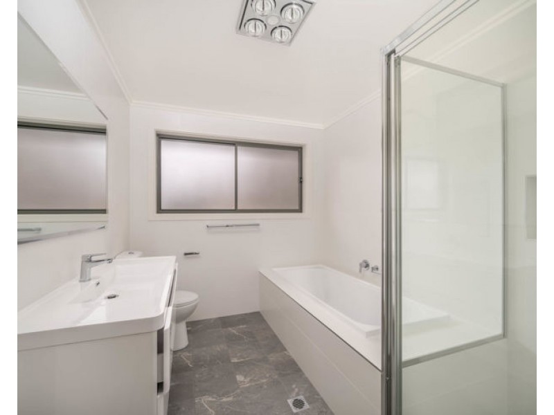 6 Albion Close, Armidale NSW 2350