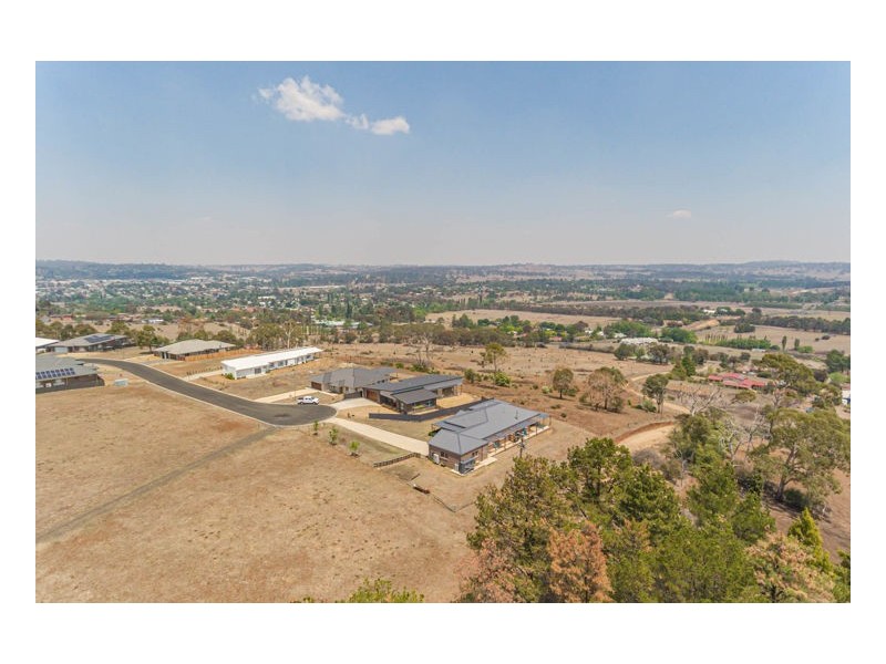 46 Grandview Crescent, Armidale NSW 2350