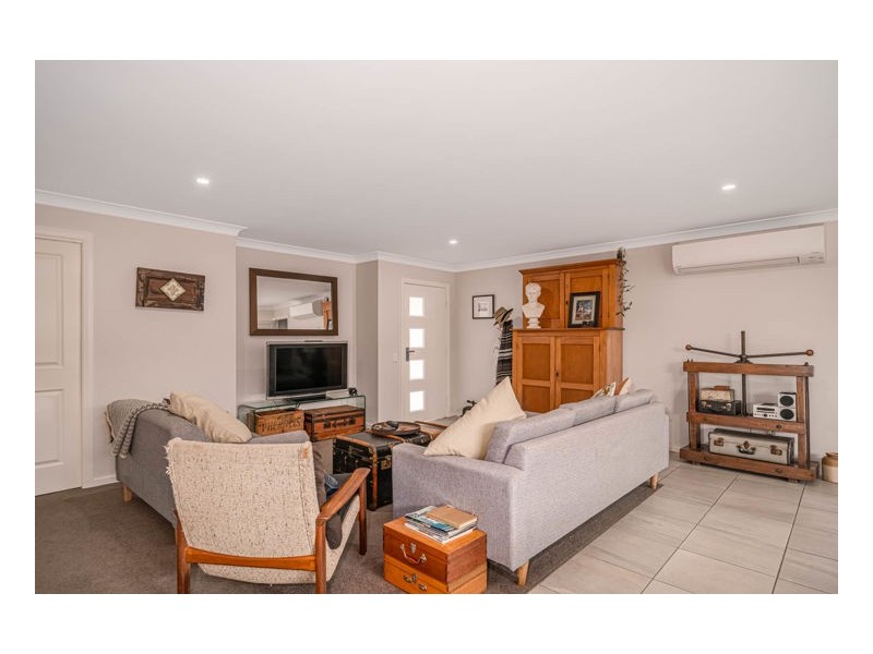 6/ 22 Freeman Crescent, Armidale NSW 2350