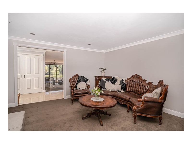 62 Macleay Way, Armidale NSW 2350