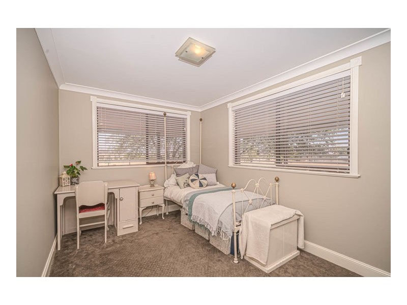 62 Macleay Way, Armidale NSW 2350