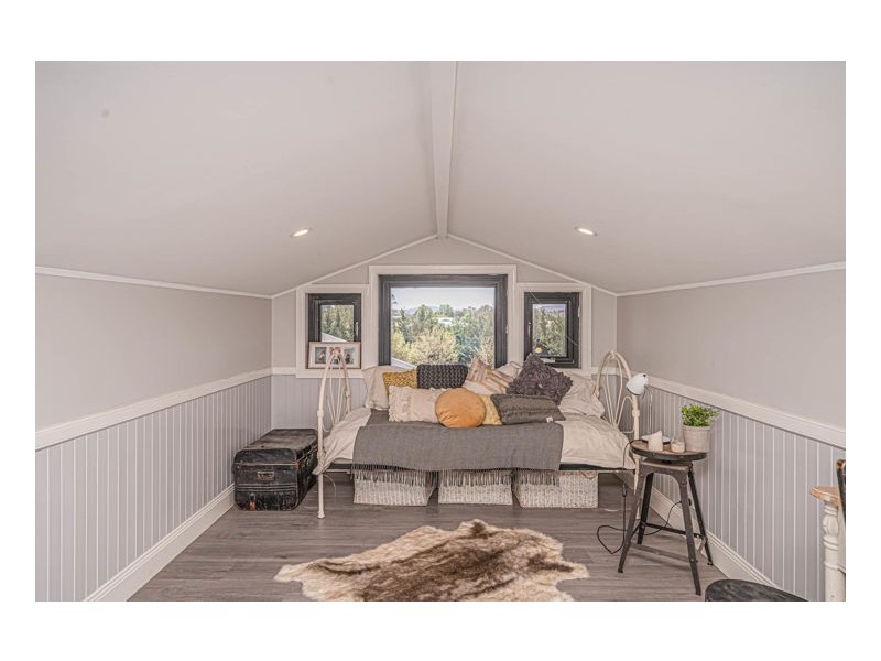 62 Macleay Way, Armidale NSW 2350