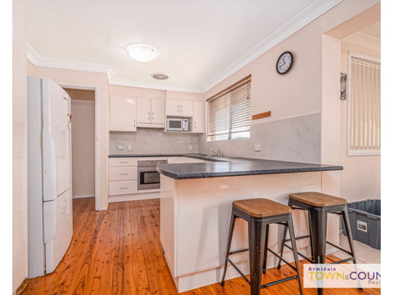 2 Gordon Street, Armidale NSW 2350