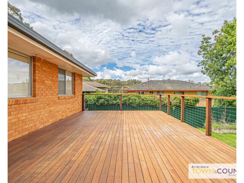2 Gordon Street, Armidale NSW 2350
