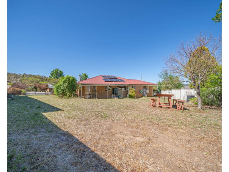 9 David Crescent, Armidale NSW 2350