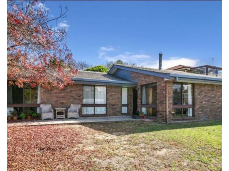 9 Yallambee Avenue, Armidale NSW 2350