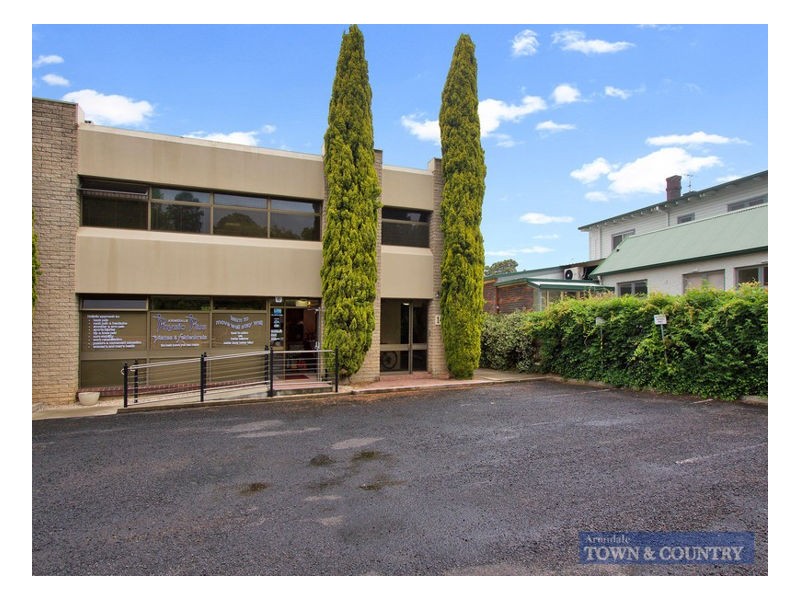 2/143 Faulkner Street, Armidale NSW 2350