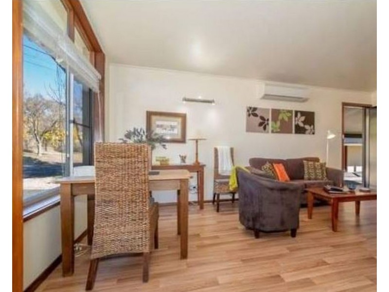 1/13-15 Railway Parade, Armidale NSW 2350