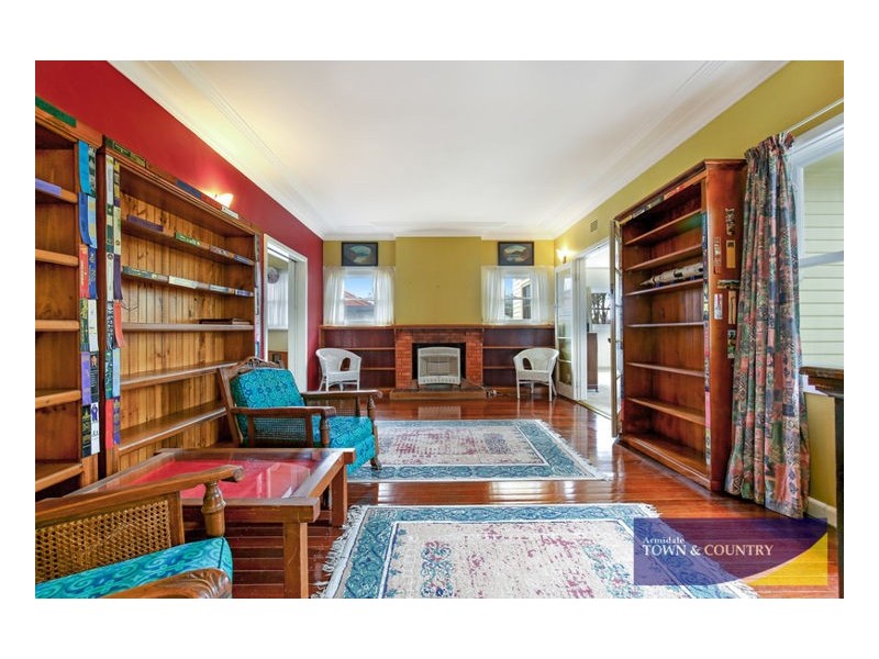 28 Dangar Street, Armidale NSW 2350