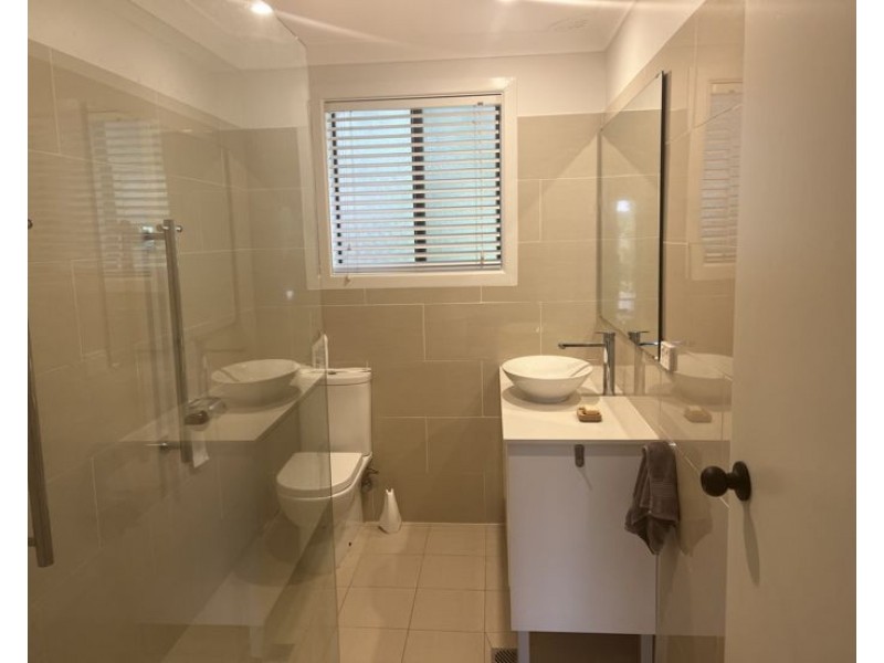 1/8 Mckeon Avenue, Armidale NSW 2350