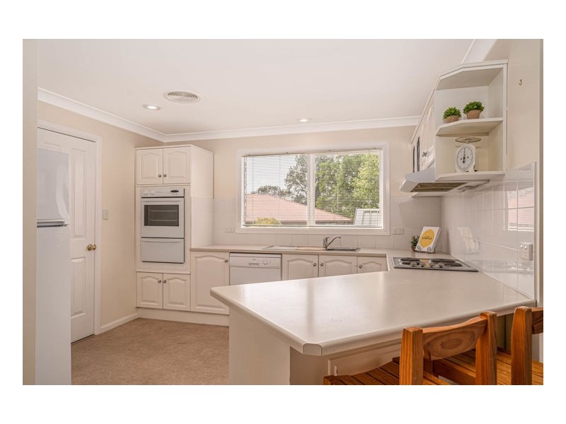 11 Napier Court, Armidale NSW 2350