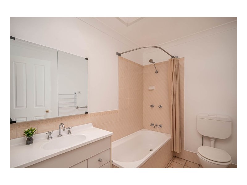 11 Napier Court, Armidale NSW 2350