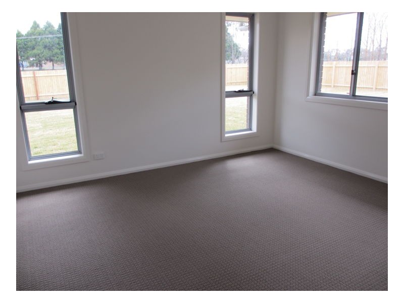 5 Claret Ash Drive, Guyra NSW 2365