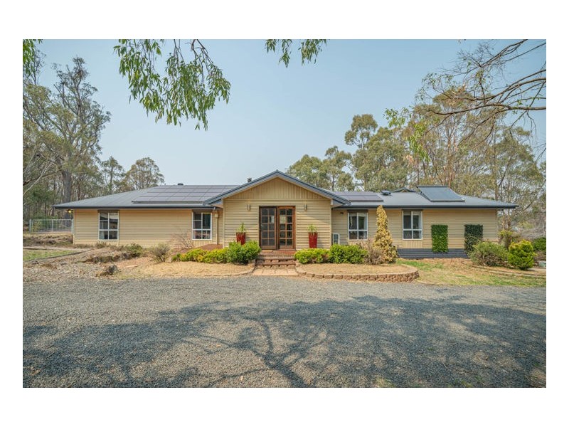 70 Invergowrie Road, Armidale NSW 2350