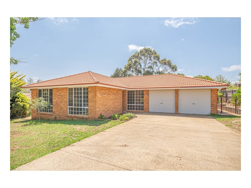 9 The Boulevarde, Armidale NSW 2350
