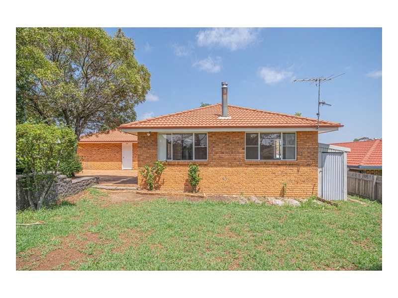 9 The Boulevarde, Armidale NSW 2350