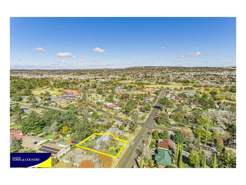 11 Odell Street, Armidale NSW 2350