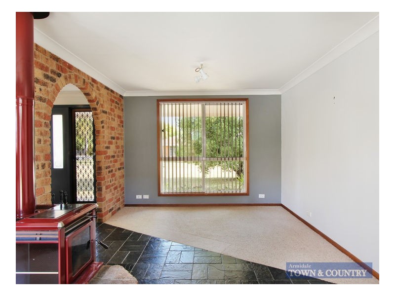 34 Crest Road, Armidale NSW 2350