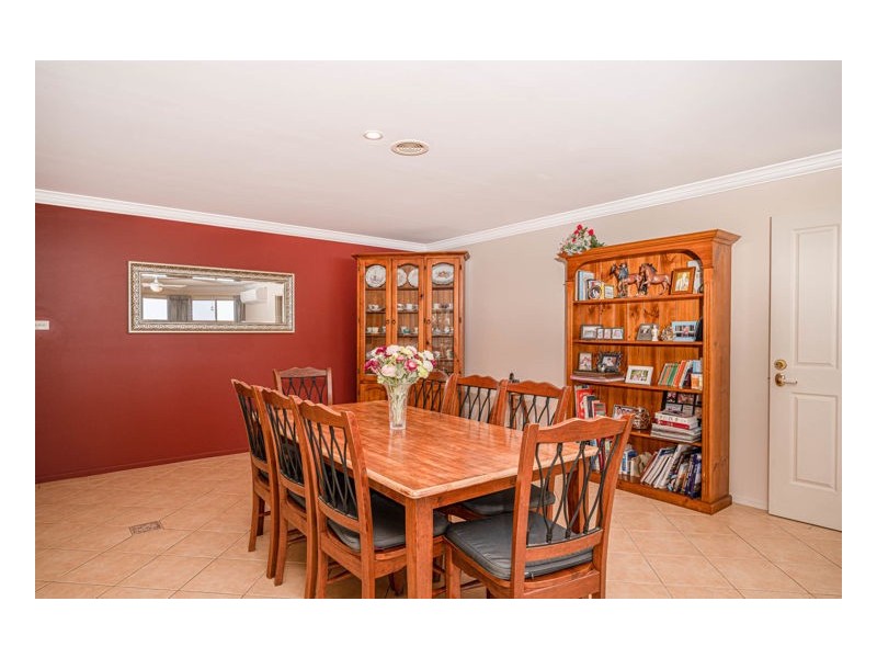9 Nathaniel Pidgeon Drive, Armidale NSW 2350