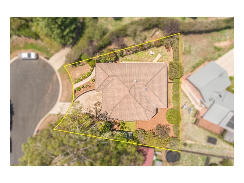 9 Nathaniel Pidgeon Drive, Armidale NSW 2350