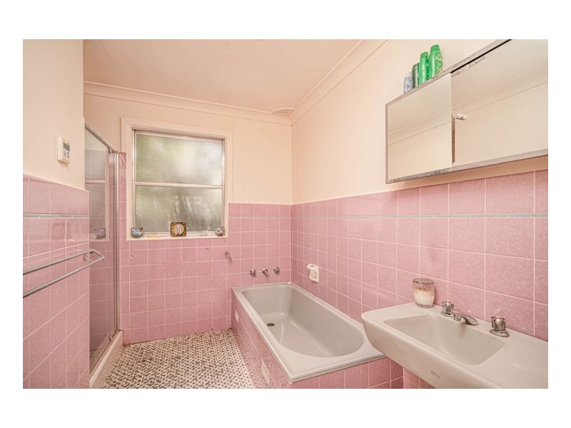 17 Duval Street, Armidale NSW 2350