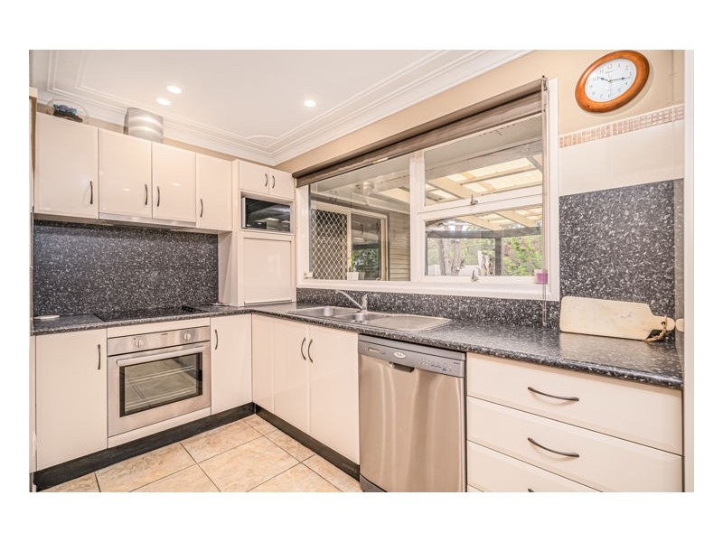 6 Mayfield Avenue, Armidale NSW 2350