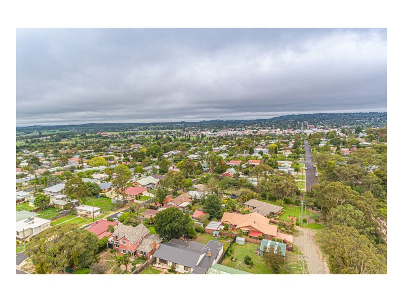 6 Mayfield Avenue, Armidale NSW 2350