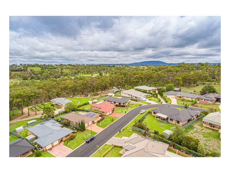 43 Norris Drive, Armidale NSW 2350