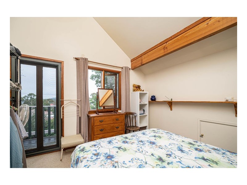 128 Erskine Street, Armidale NSW 2350