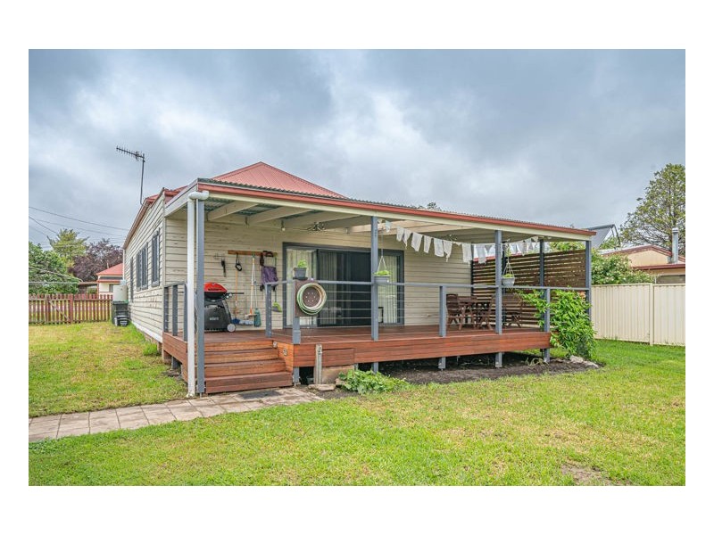 3 Barry Street, Armidale NSW 2350