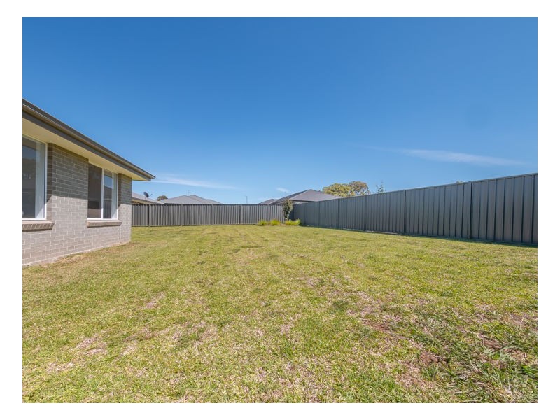 21 Holmfield Avenue, Armidale NSW 2350