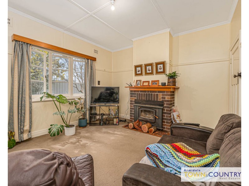 16A Marsh Street, Armidale NSW 2350