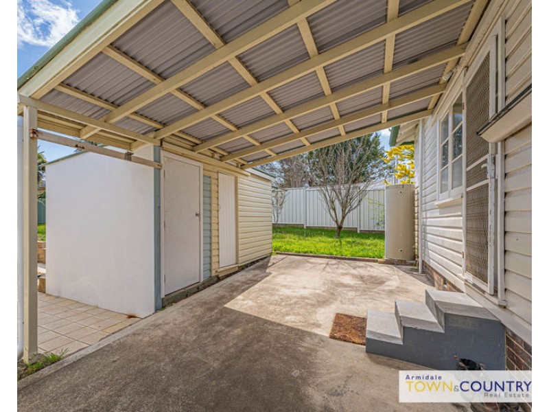 16A Marsh Street, Armidale NSW 2350