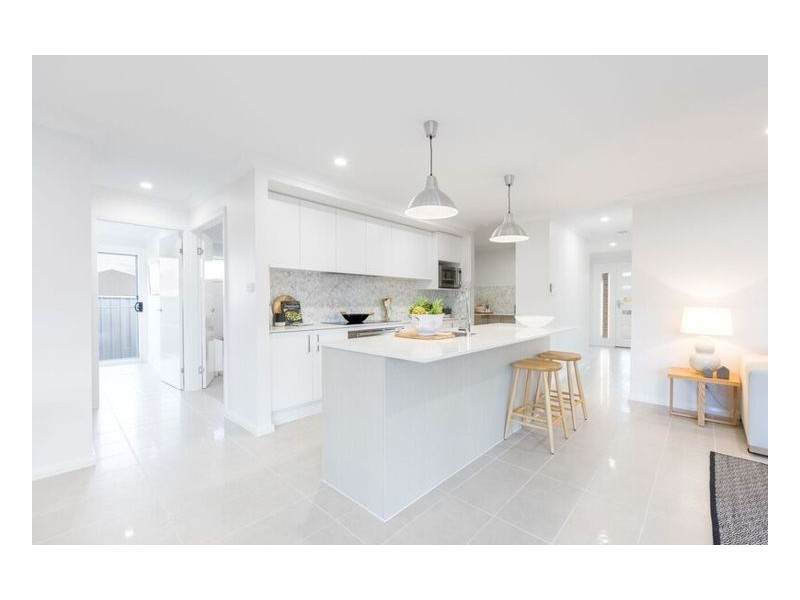 21 Holmfield Drive, Armidale NSW 2350