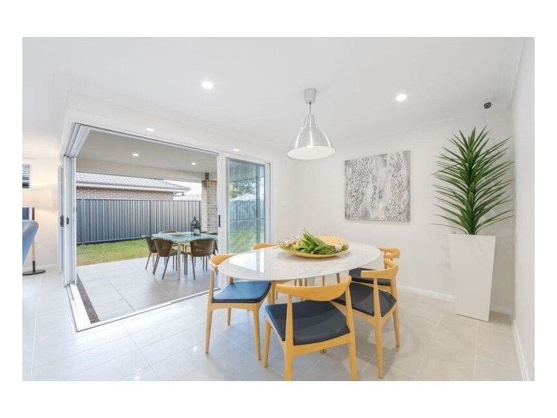 21 Holmfield Drive, Armidale NSW 2350