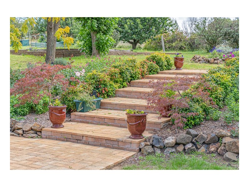 163 Rowlands Road, Armidale NSW 2350