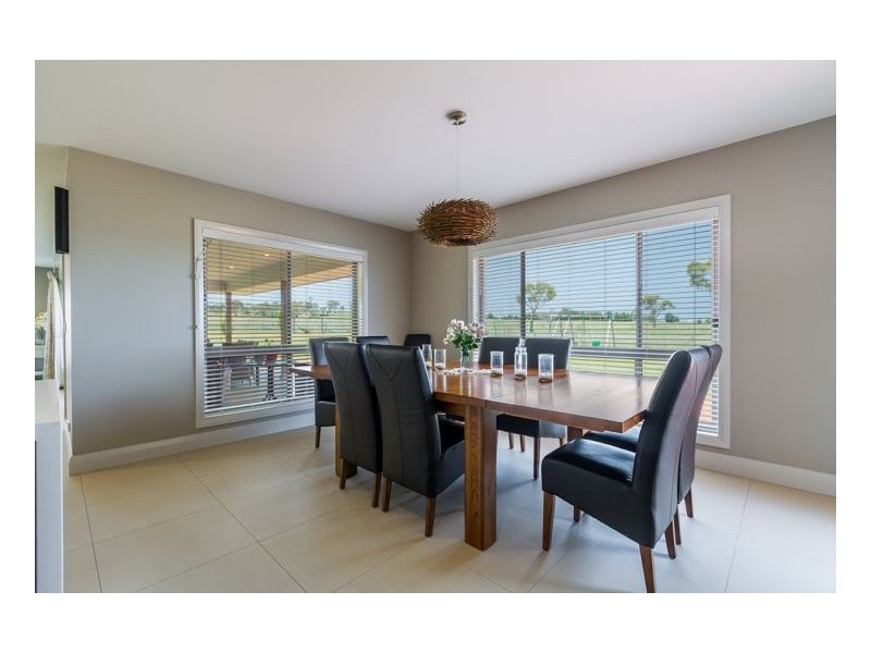 18 Post Way, Armidale NSW 2350