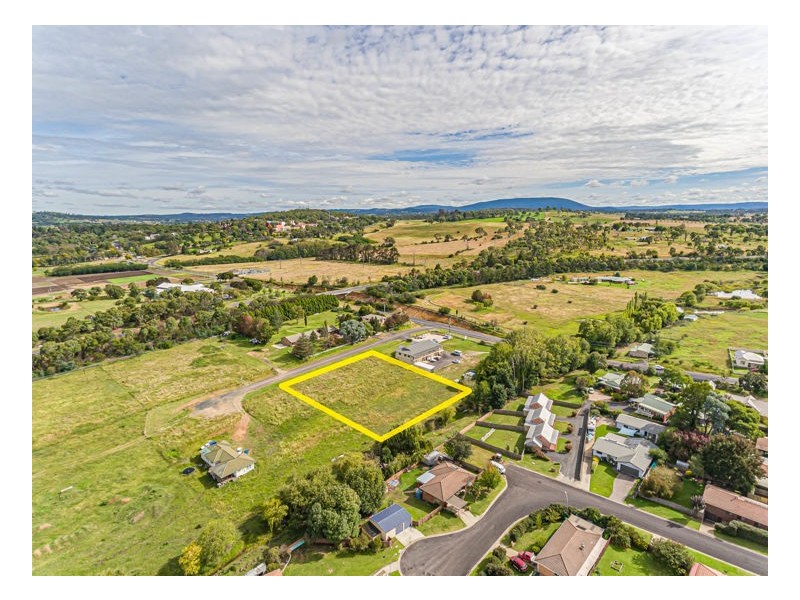 3 Harrison Place, Armidale NSW 2350