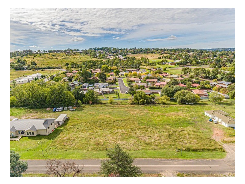 3 Harrison Place, Armidale NSW 2350