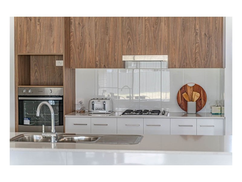 30 Cookes Road, Armidale NSW 2350