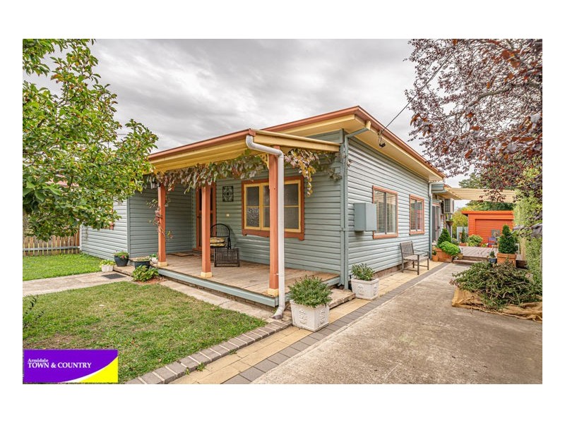 102 Douglas Street, Armidale NSW 2350